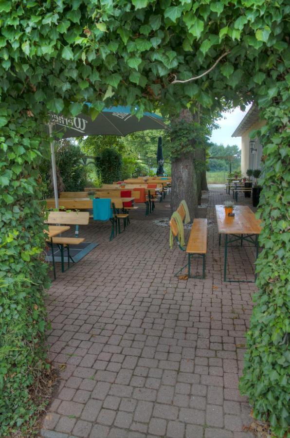 Restaurant Und Pension Zur Nassen Ecke Wittenbeck Bagian luar foto